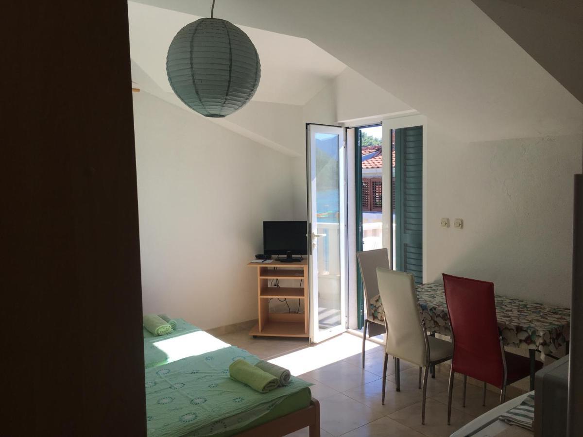 Apartmani Domenika Žuljana Eksteriør bilde
