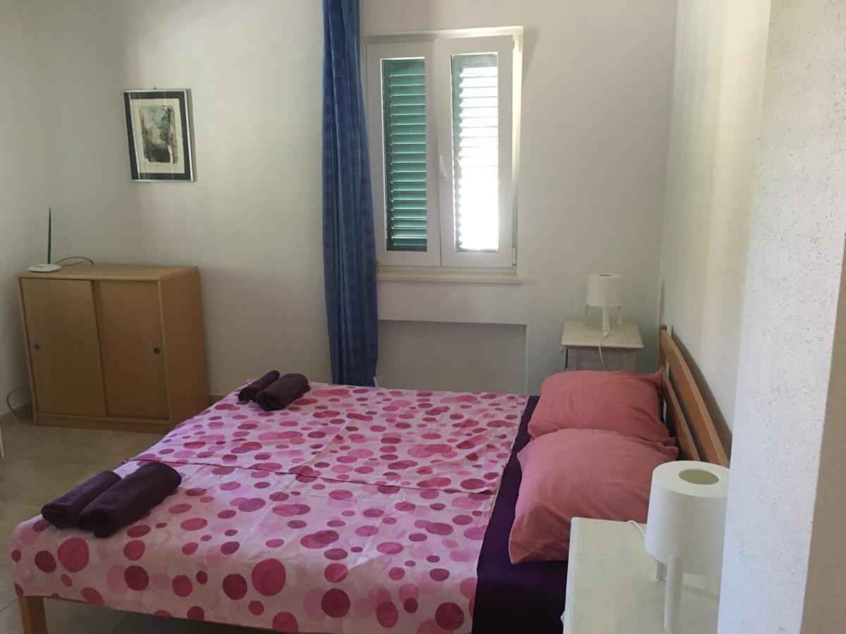 Apartmani Domenika Žuljana Eksteriør bilde